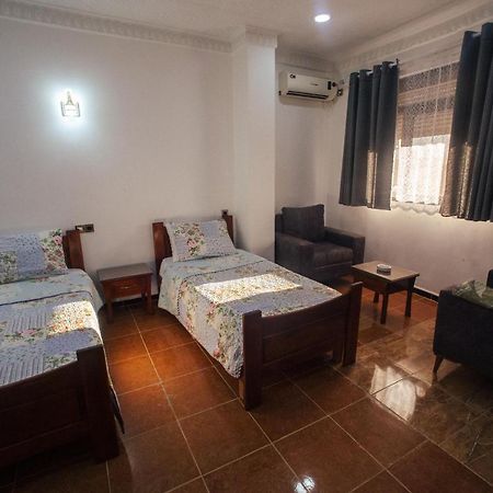 Hotel Residence El Mahdi Batna Bagian luar foto