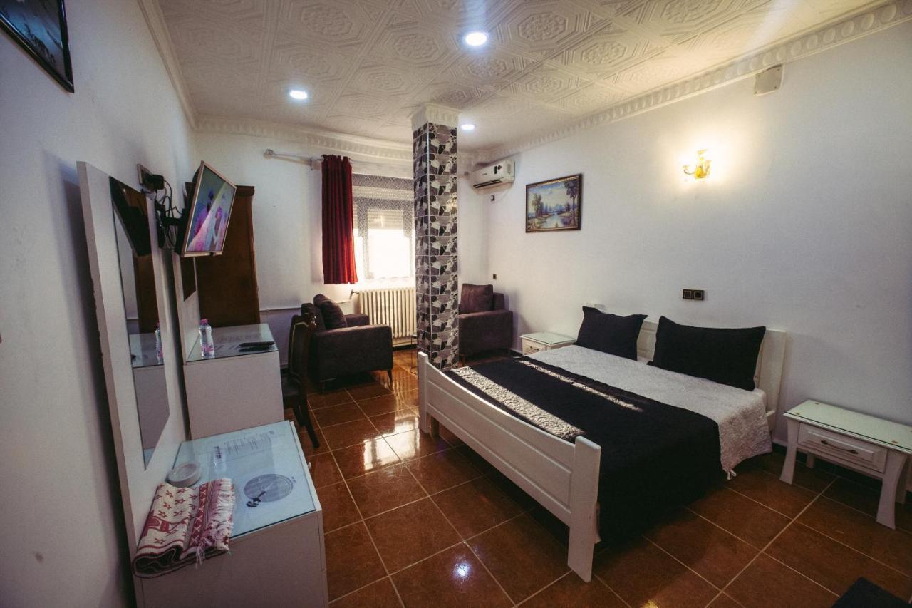 Hotel Residence El Mahdi Batna Bagian luar foto